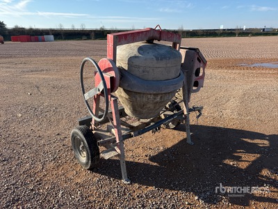 Altrad S/A Betonniere 1 Essieu Bétonnière portable (Inoperable)