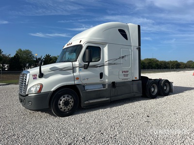 2018 Freightliner Cascadia 125 6x4 T/A Sleeper Truck Tractor