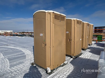 Maxim 3000 47 in x 44 in 1 Person Toaleta przenośna