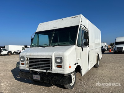 2023 Ford E-450 4x2 Fourgon à étages