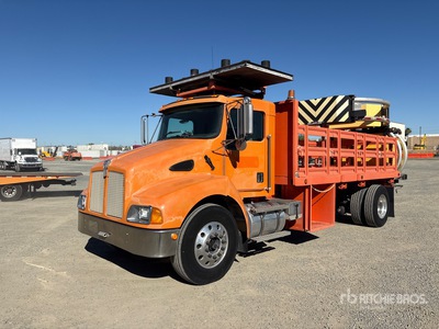 2000 Kenworth T300 4x2 アッテネータートラック