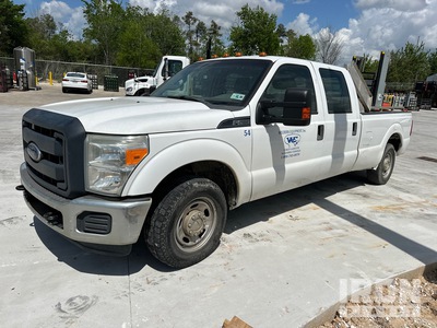 2013 Ford F-250 4x2 Extended Cab Pickup