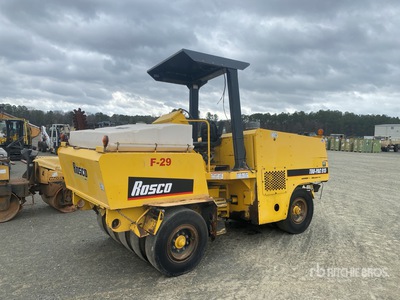 2008 Rosco Tru-Pac 915 9 Wheel Gummiradwalze