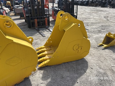 C & P 36 in Digging Excavator Bucket