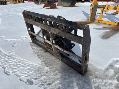 Cat 74 in Telehandler Fork Frame