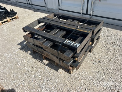 Quantity of (10) 2025 Kit Containers QT-F-Blank Plaque de montage accessoire chargeuse