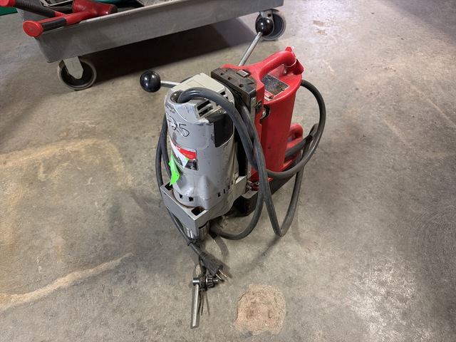 2017 Milwaukee 4210-10-NS Magnetic Drill