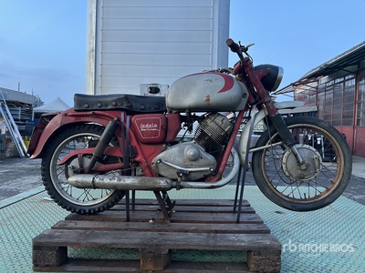 Moto Guzzi Lodola Gran Turismo دراجة كلاسيكية