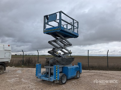 2006 Genie GS2668RT 4x4 Diesel Scissor Lift