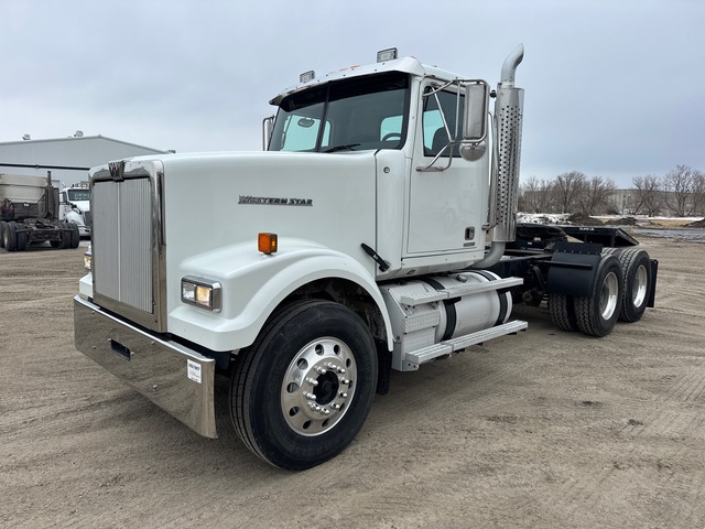 2014 Western Star 4900FA 6x4 T/A Day Cab Truck Tractor