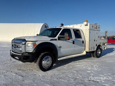 2011 Ford F-550 XLT 4x4 Crew Cab Camion utilitaire