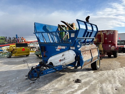 2007 Brandt VSF 12 ft x 8 ft Trinciaballe