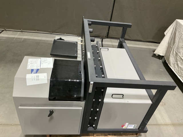 PhotoScribe LMS 2500 UV Laser Micromachining System