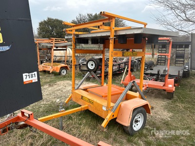 2001 Solar Tech Silent Sentinel Arrow Board