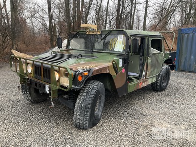 1987 AM General M1097R1 HMMWV 4 Door Soft Top w/Truck Body