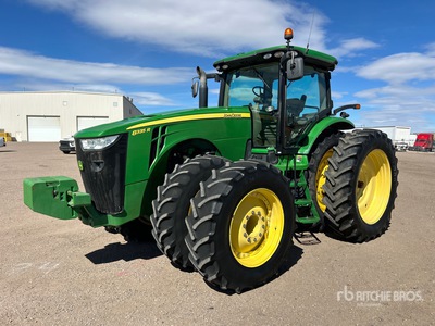 2011 John Deere 8335R 4WD-tractor