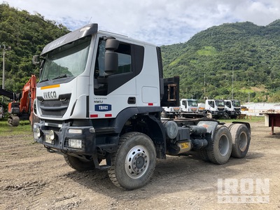 2015 Iveco AT720T42WTH 6x6 T/A Cabover w/ Sleeper