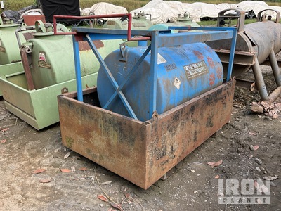 2010 Emiliana Serbatoi TFT0910 898 L Steel Diesel タンク