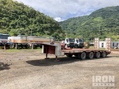 1993 DE Angelis 4S5902PM Quad/A 低床トレーラー