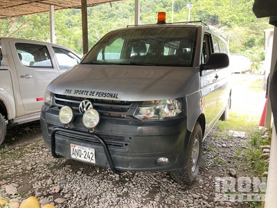 2016 Volkswagen T5 Multivan AWD 11 Fourgonnette de passagers (Inoperable)