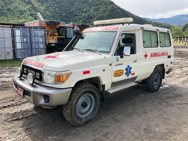 2014 Toyota Land Cruiser 4x4 Ambulance