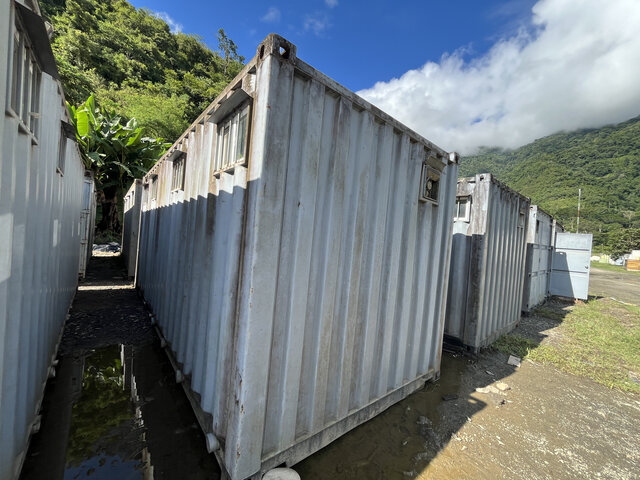 Quantity of (4) Modulos 20 ft x 8 ft Skid-Mounted Portable Toilet