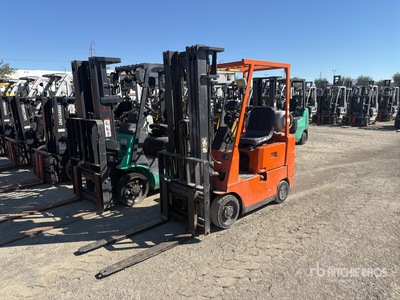 Mitsubishi FGC18 2700 lb Chariot Élévateur