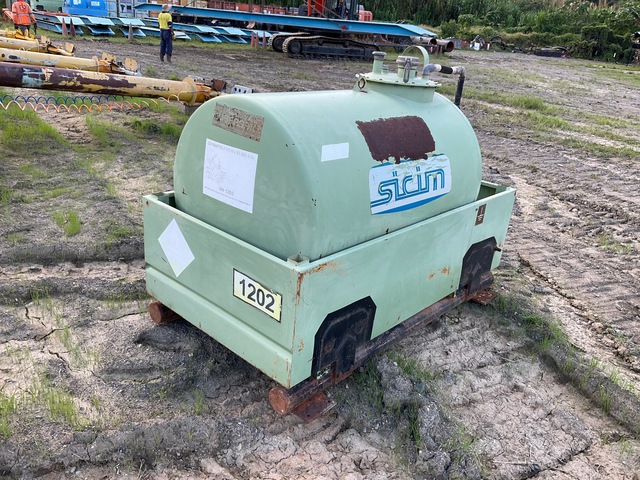 Quantity of (2) 2015 Emiliana Serbatoi GE1L 1000 L Steel Diesel Fuel Tank