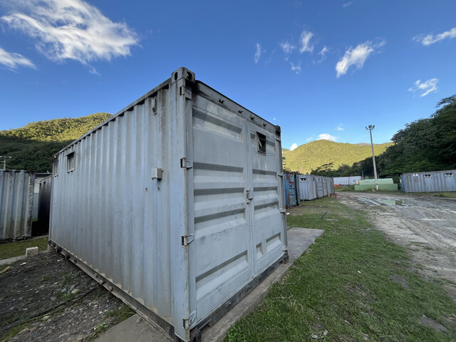 Quantity of (6) Modulos 20 ft x 8 ft Portable Toilet