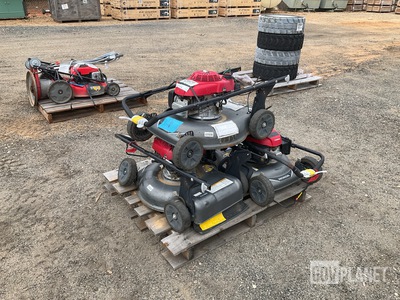 (3) Honda HRS216K7VKAA Lawn Mowers
