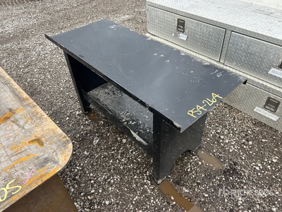 2025 Kit Containers WB-60 29 in x 60 in مقعد العمل (Unused)