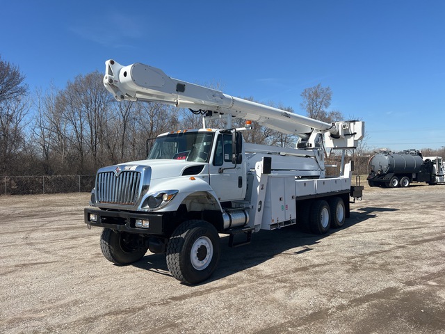 2012 Altec AM900-E100 99 ft on 2013 International 7400 6x6 Bucket Truck 2012 Altec AM900-E100 99 ft on 2013 International 7400 6x6 Bucket Truck