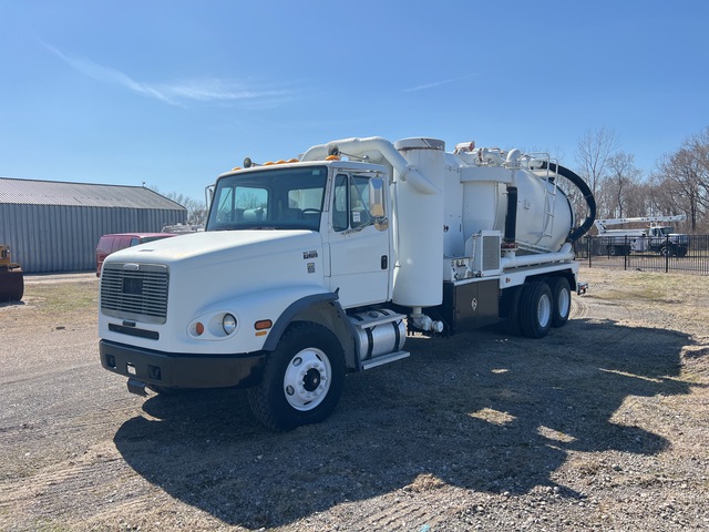 1999 Keith Huber on 1999 Freightliner FL112 6x4 Vacuum Tanker Truck