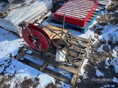 Pneumatic Lube Reel and Pump