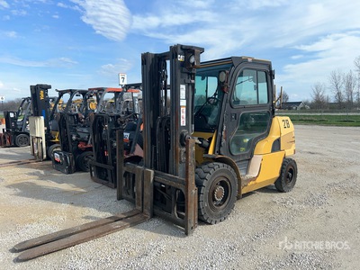 2012 Cat PD9000 9000 lb Cushion Tire Forklift