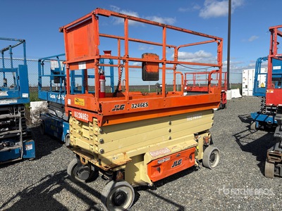 2018 JLG 3246ES Electric Scissor Lift