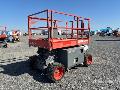 2018 Skyjack SJ6826 RT Dual Fuel Elevador de tijera