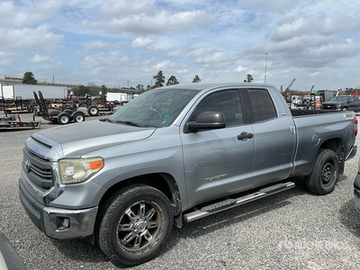 2014 Toyota Tundra SR5 4x2 Crew Cab Pickup (Inoperable)