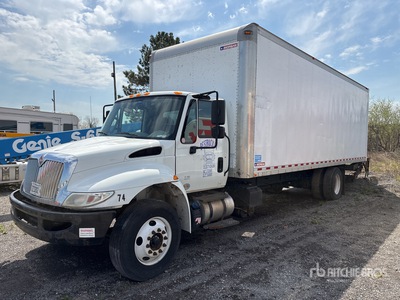 2018 International 4300 4x2 Gesloten vrachtwagen