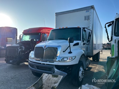 2019 International 4300 4x2 Camion fourgon