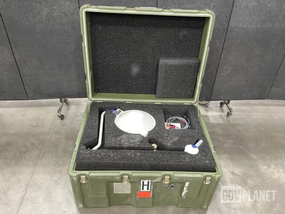 (4) FedMedical FMI-301FB Field Floor Surgical Light Systems
