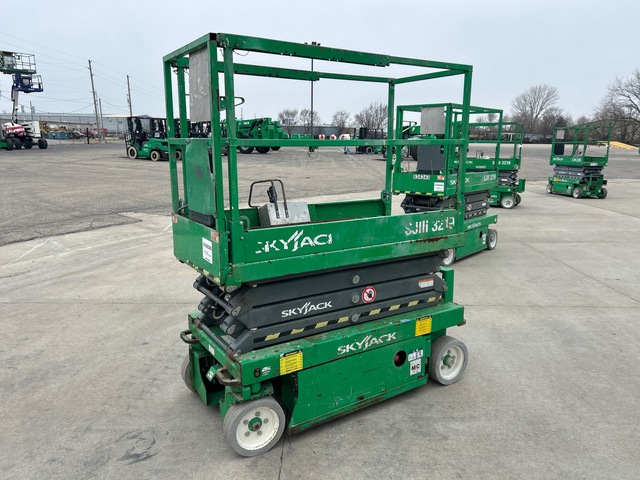2016 Skyjack SJIII3219 Electric Scissor Lift