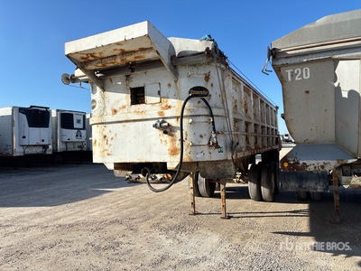 1988 Hilbilt 20 ft T/A Frameless End Dump Trailer