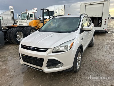 2014 Ford Escape 4WD を見 SUV