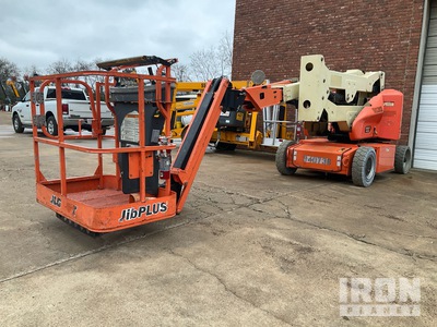 2015 JLG E400AJPN 2WD Electric رافعة بذراع
