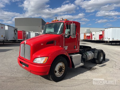 2011 Kenworth T370 4x2 トラックトラクター（S/A）