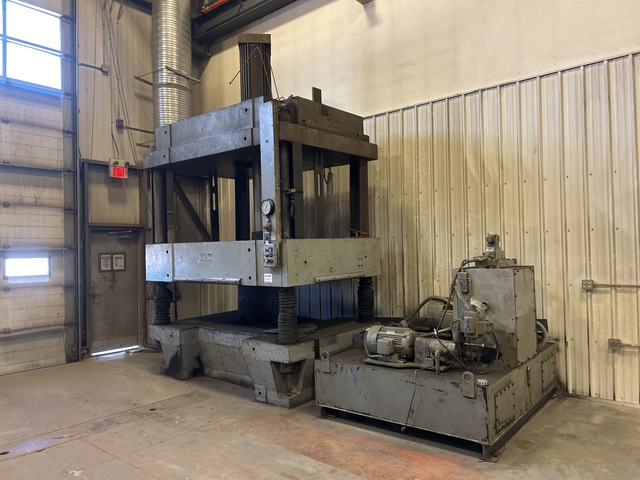 Betz Industries Electric 400 Ton Hydraulic Press