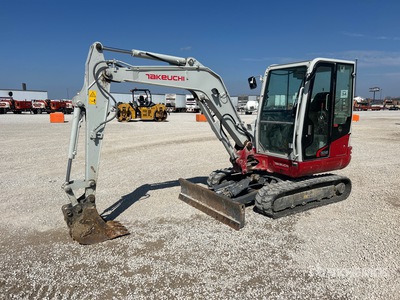 Takeuchi TB240CR Mini escavatore