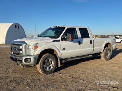 2015 Ford F-350 XLT 4x4 Crew Cab Pickup
