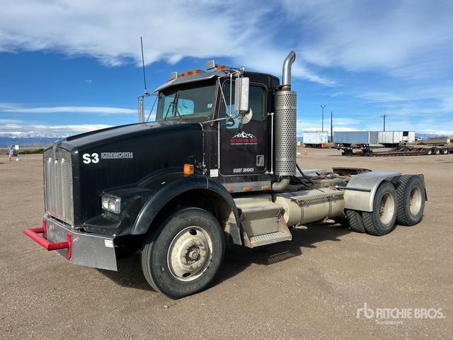 1995 Kenworth T600 6x4 T/A Day Cab Truck Tractor